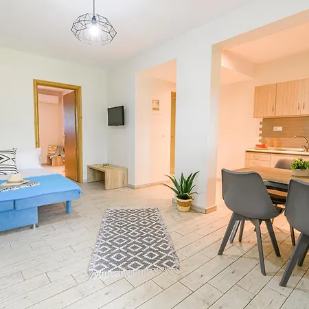 Apartment La
